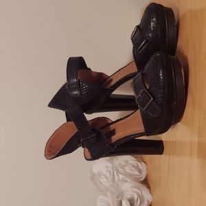 Ann Taylor Black Snakeprint Leather Platform Heels with Buckle Details Size 8